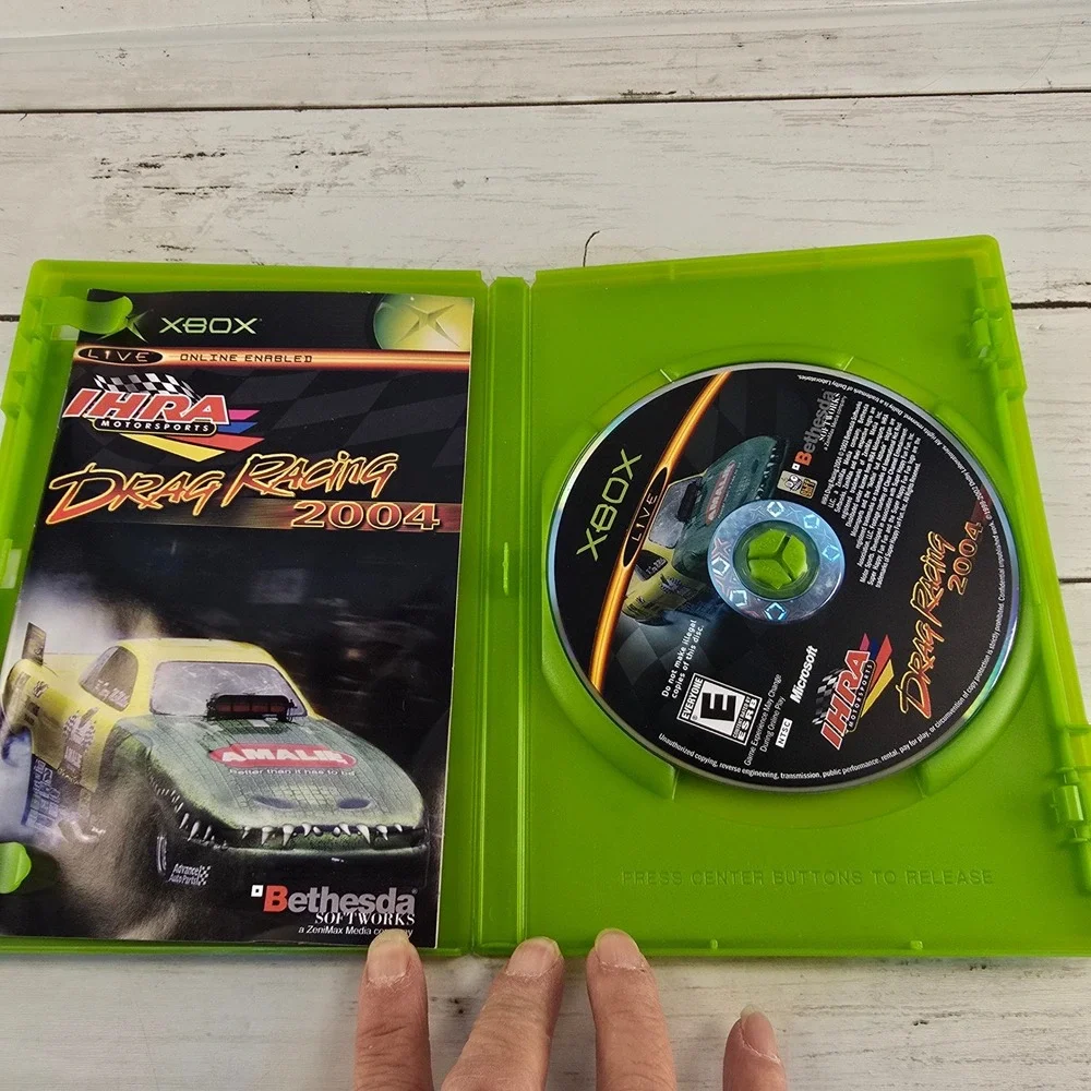 IHRA Motorsports Drag Racing 2004 Xbox Original CIB Bethesda Softworks Racing